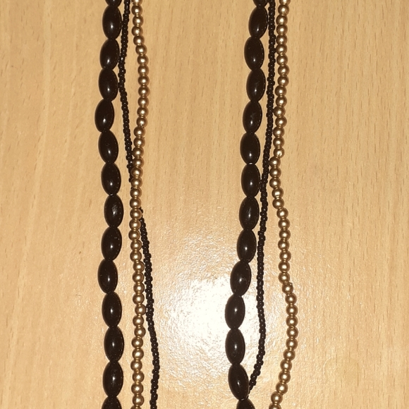 (Jewelry set) 18 in beaded necklace with beaded matching earrings - Picture 4 of 4